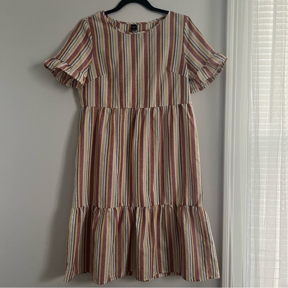 Emery Rose Dresses & Skirts - Elegant Striped Midi Dress